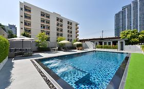 Three Seasons Bangkok