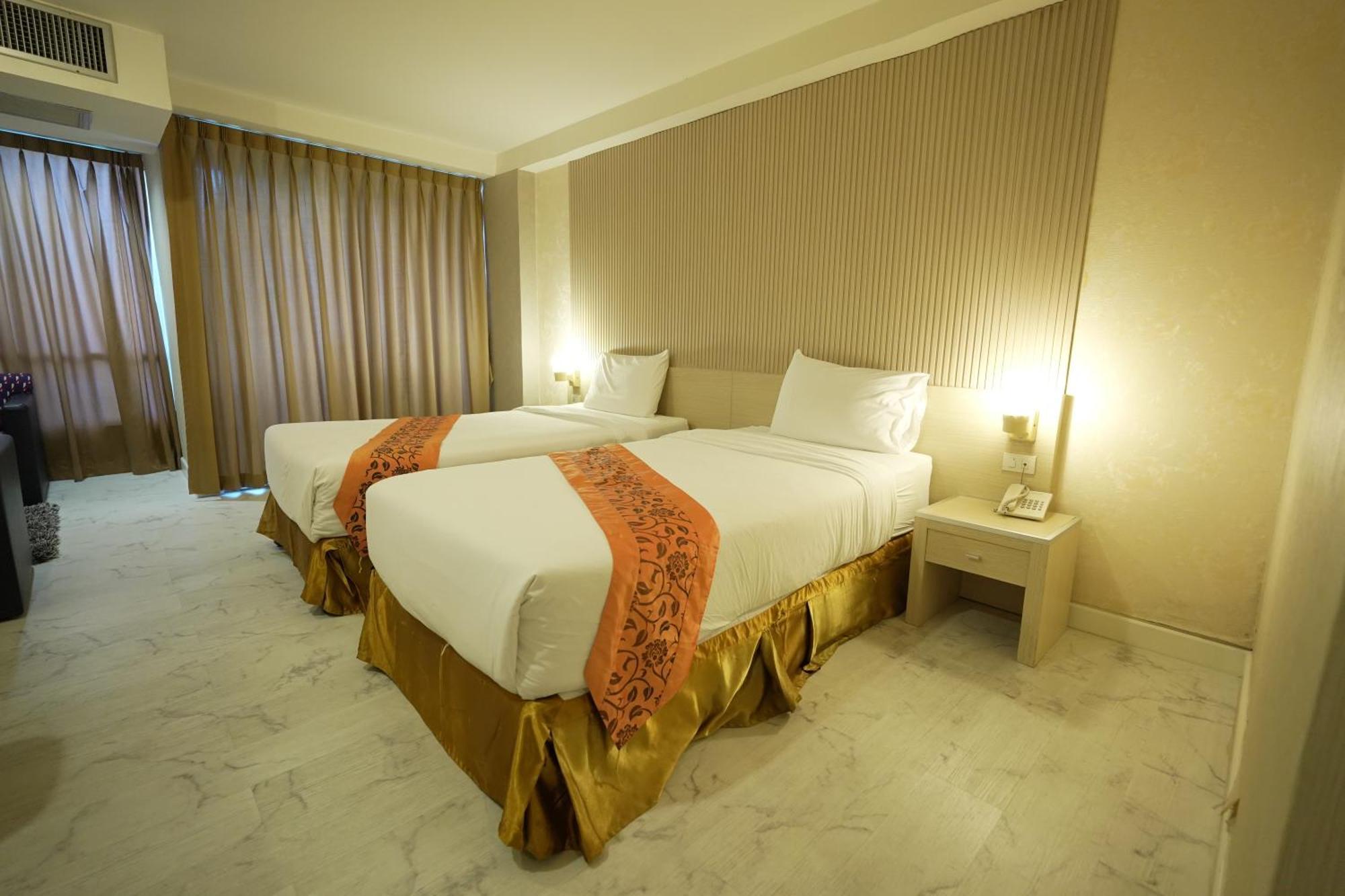 Hotel Three Seasons Bangkok Esterno foto