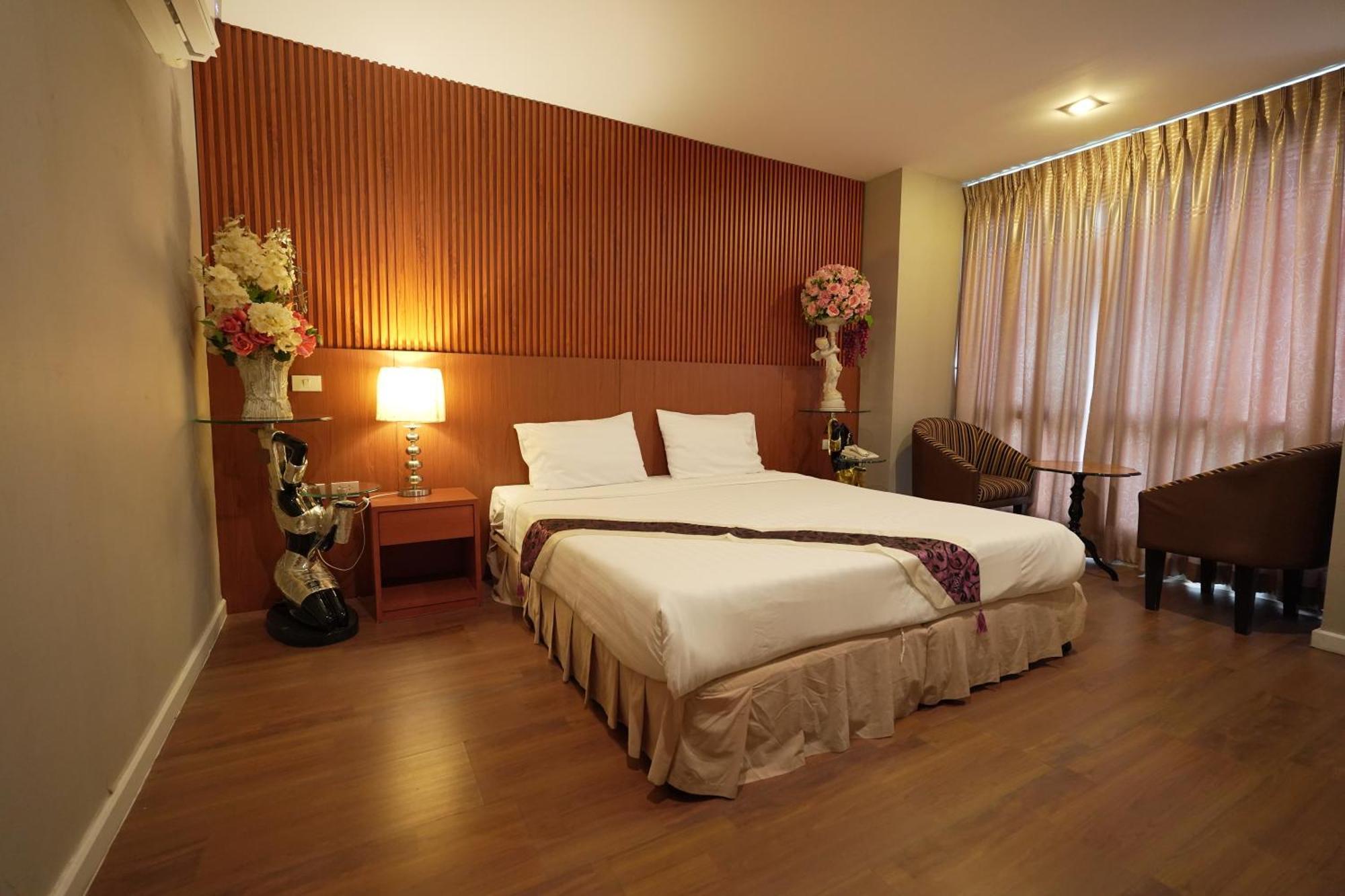 Hotel Three Seasons Bangkok Esterno foto