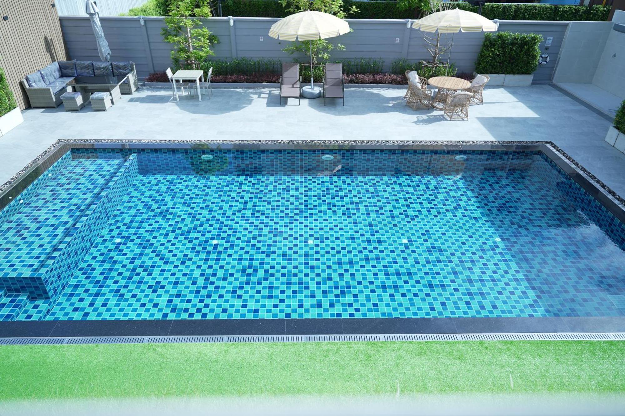 Hotel Three Seasons Bangkok Esterno foto