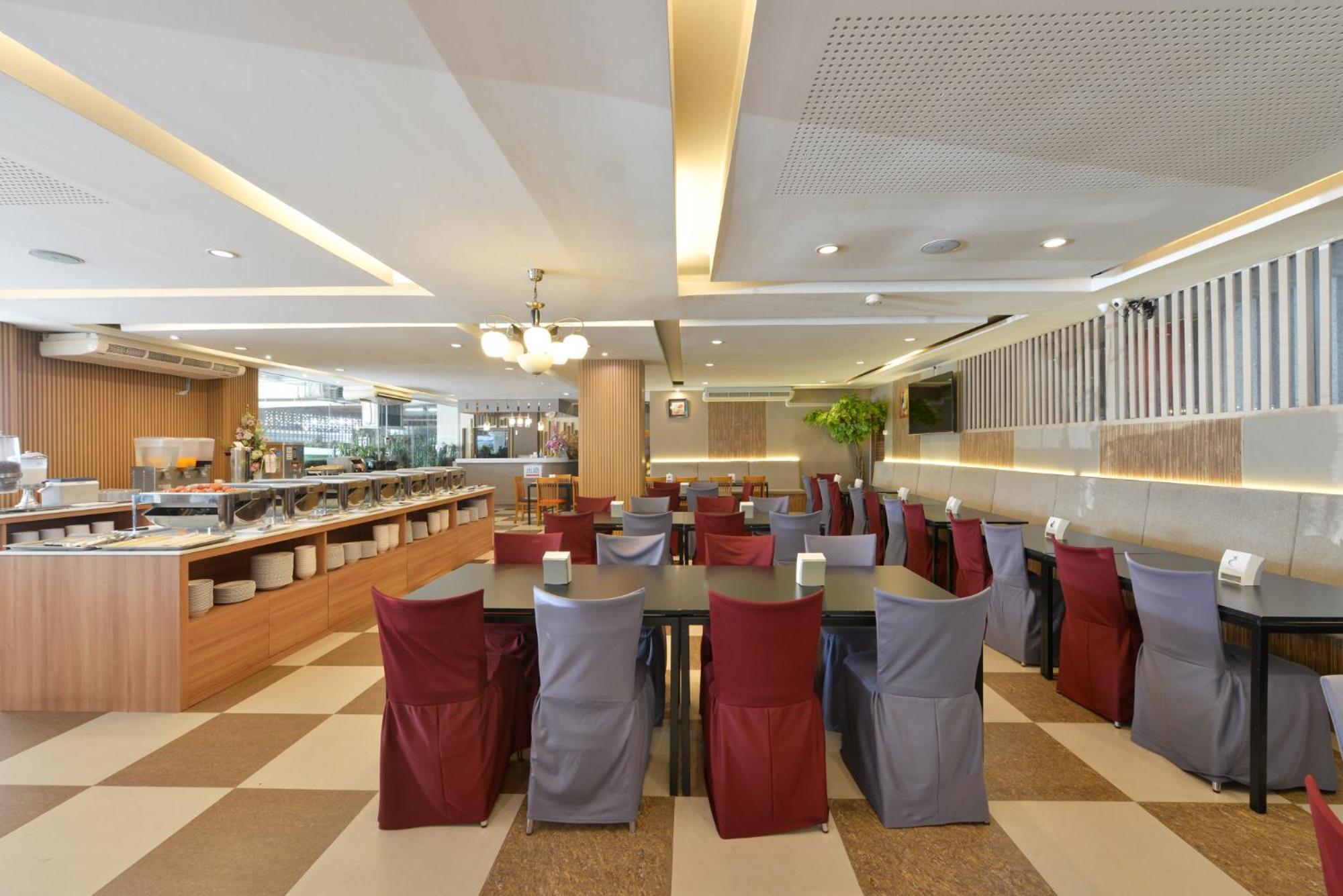 Hotel Three Seasons Bangkok Esterno foto