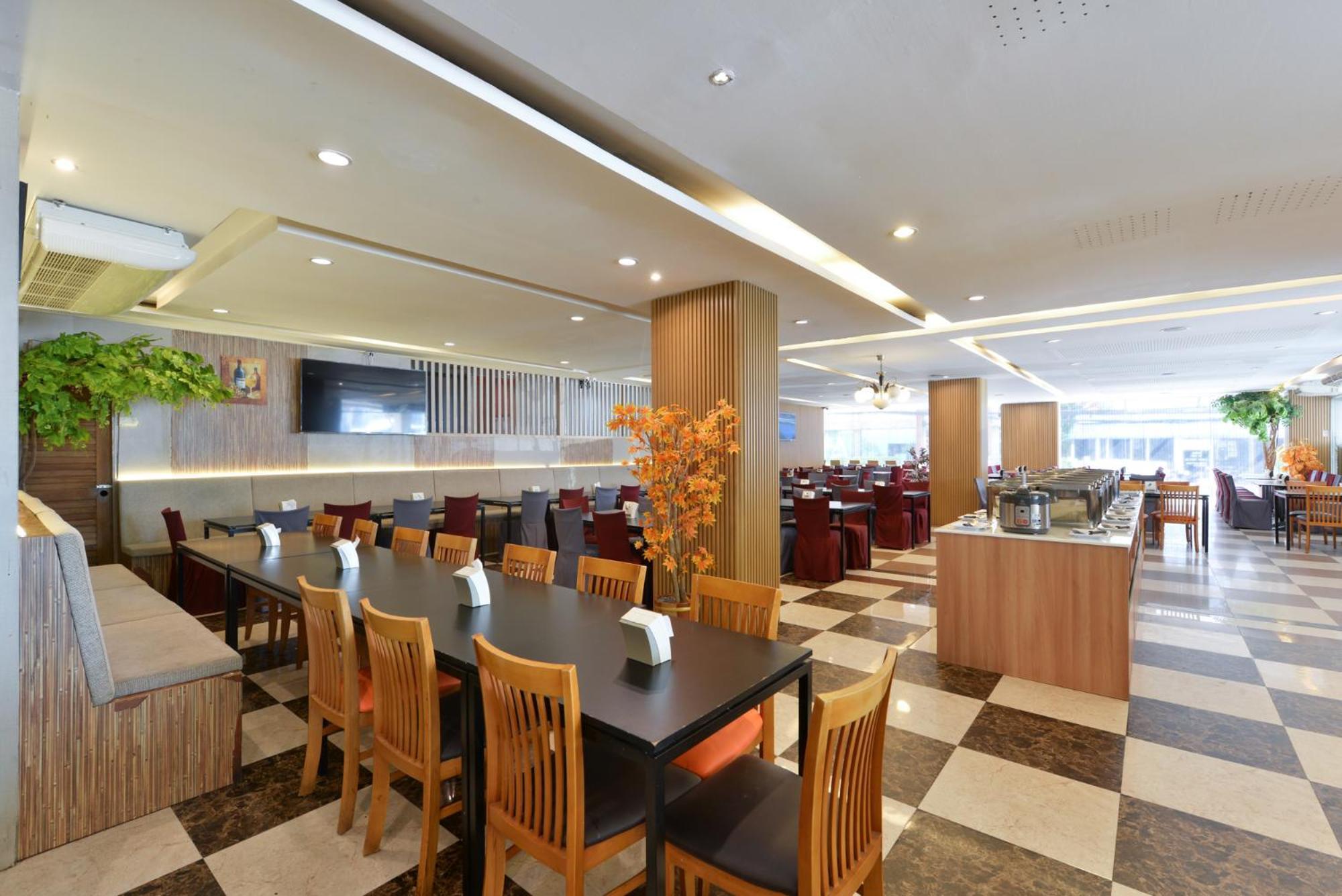 Hotel Three Seasons Bangkok Esterno foto