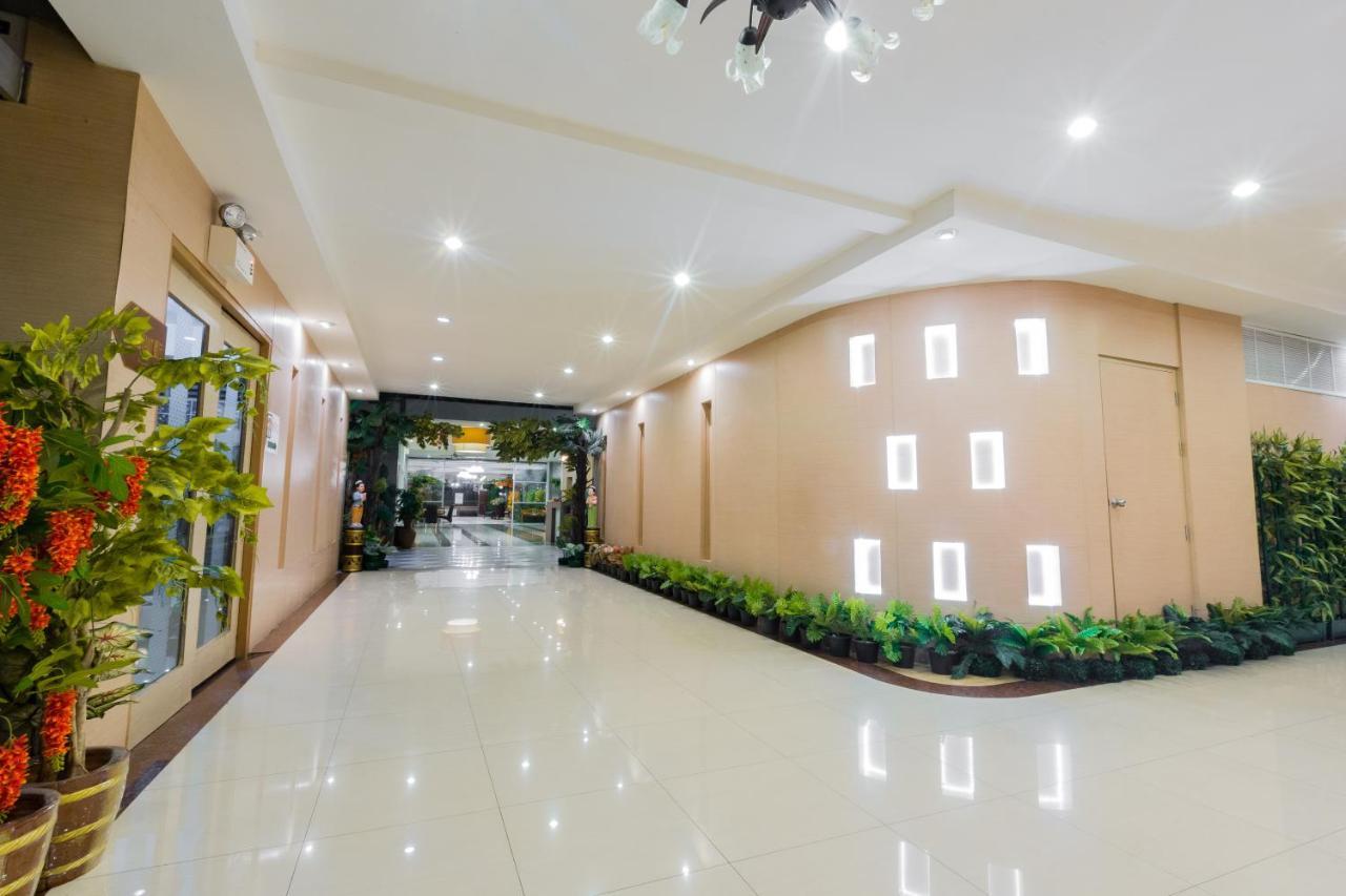 Hotel Three Seasons Bangkok Esterno foto