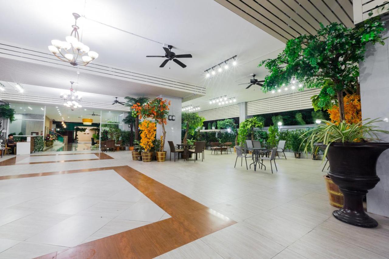 Hotel Three Seasons Bangkok Esterno foto